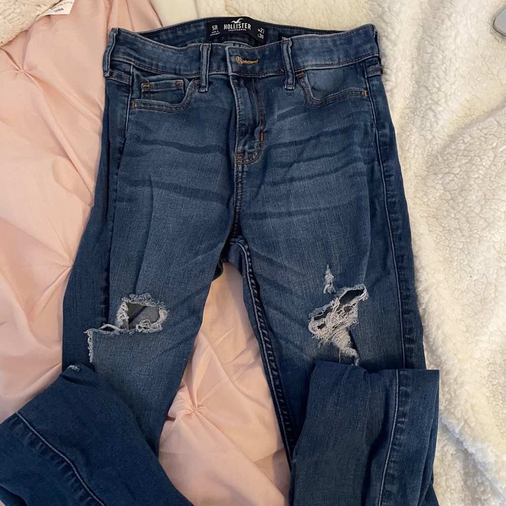 dark blue ripped skinny jeans